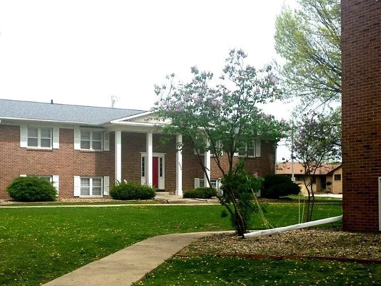 Welcome to Manor Heights Apartments! — Photo 13