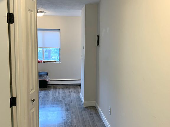 4th image of 28 Wollaston Ave #13