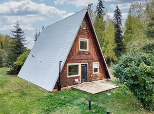 925 Typhoon Dr, North Pole, AK 99705
