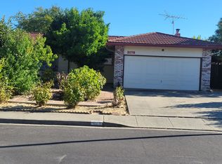 2078 California Dr, Vacaville, CA 95687