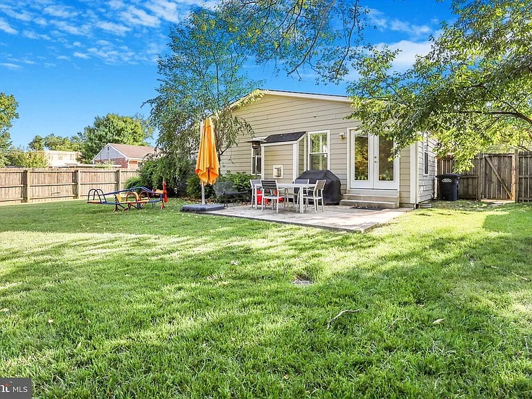 8011 Jackson Rd — Photo 55