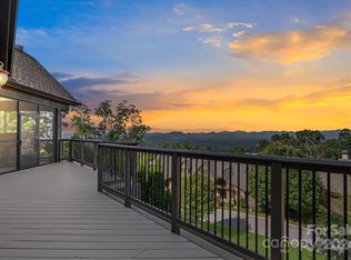 11 Point Bluff Dr, Asheville, NC 28804