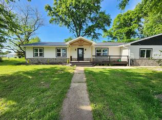 207 W Walnut St, Green Ridge, MO 65332