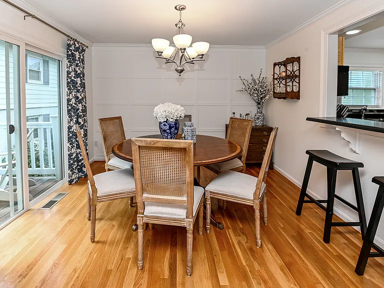 3721 Ashworth Dr #D — Photo 6
