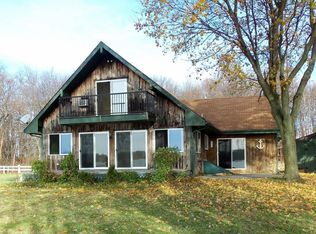 529 Harbaugh Dr, Coldwater, MI 49036