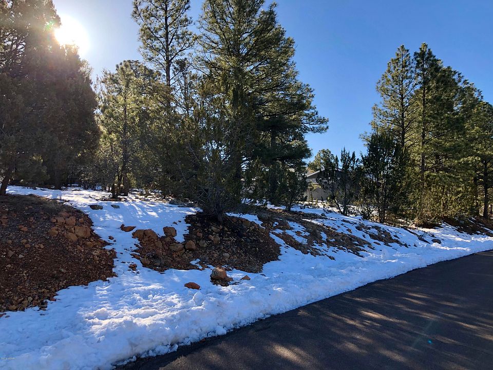 1st image of 461 N 8th Dr
