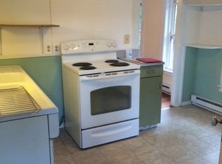36 Chapel St, Westfield, MA 01085
