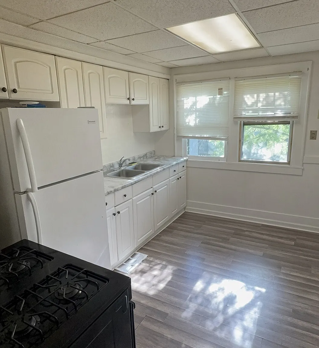 103 Herkimer Street - 3rdFL — Photo 2