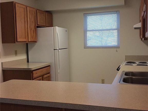 2nd image of 2400 3rd St APT D