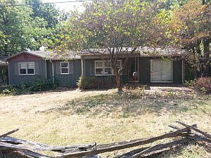 1st image of 2901 W Henley Dr