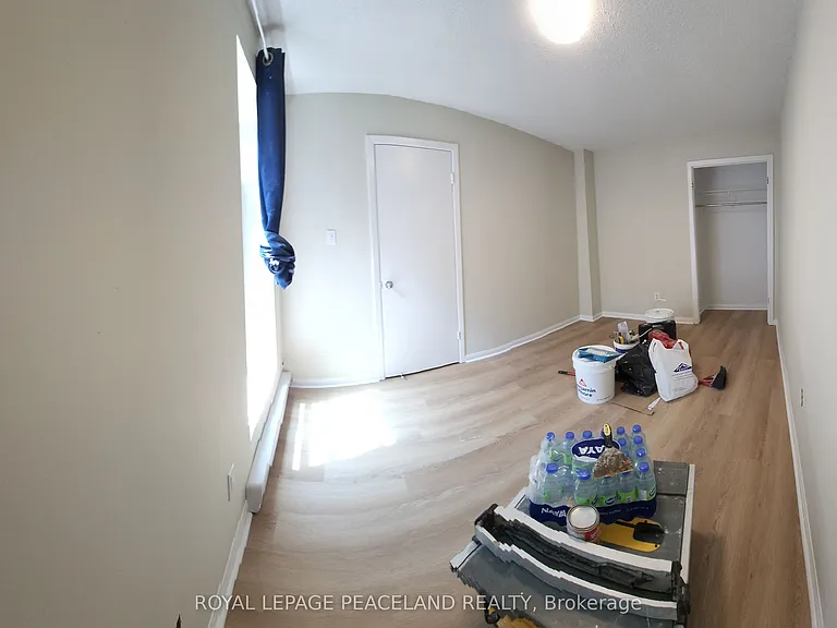 556 Spadina Cres #5 — Photo 12