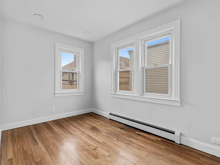 119 Belmont Ave — Photo 8