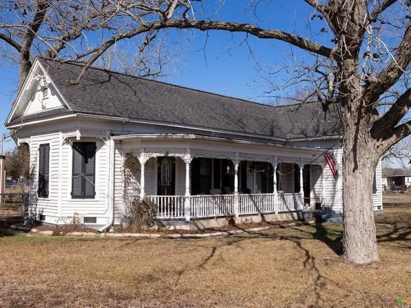 202 E 4th St, Nordheim, TX 78141