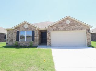 1415 E Honolulu Pl, Broken Arrow, OK 74012