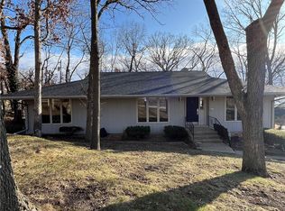 245 Silver Dr, Decatur, IL 62521