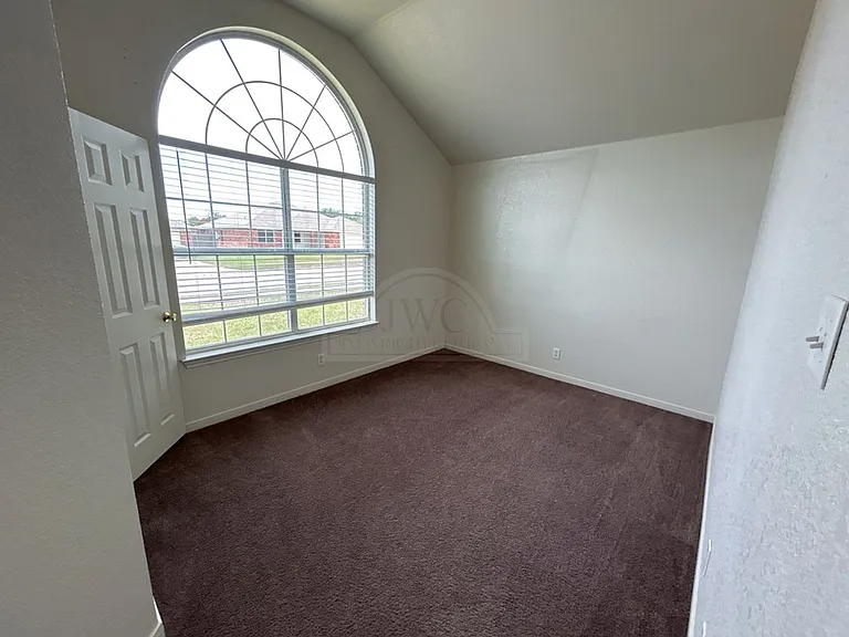 5001 Morning Star Ln — Photo 4