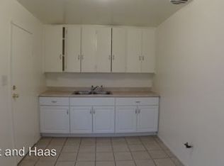 1874 Chestnut Ave, Long Beach, CA 90806