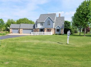 2935 E Ridge Pl, Neenah, WI 54956