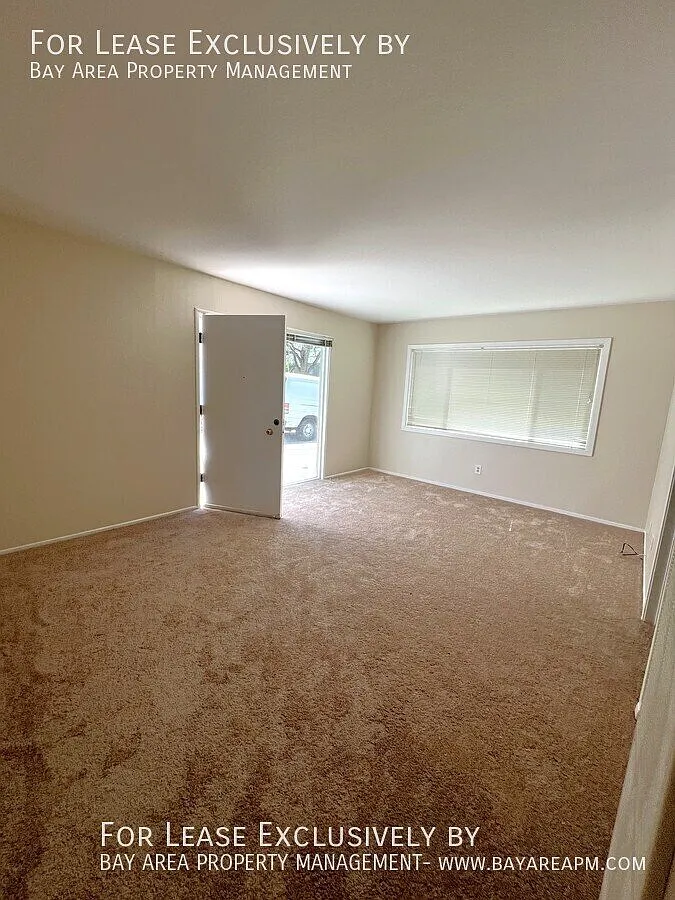 Bright and Spacious 1 BR/1 BA Unit close to Woodside Road! — Photo 2