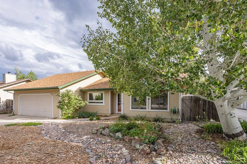 3 bed, 1533 sqft, $3,300 — Photo 2