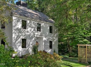 2267 Algonquin Rd, Niskayuna, NY 12309