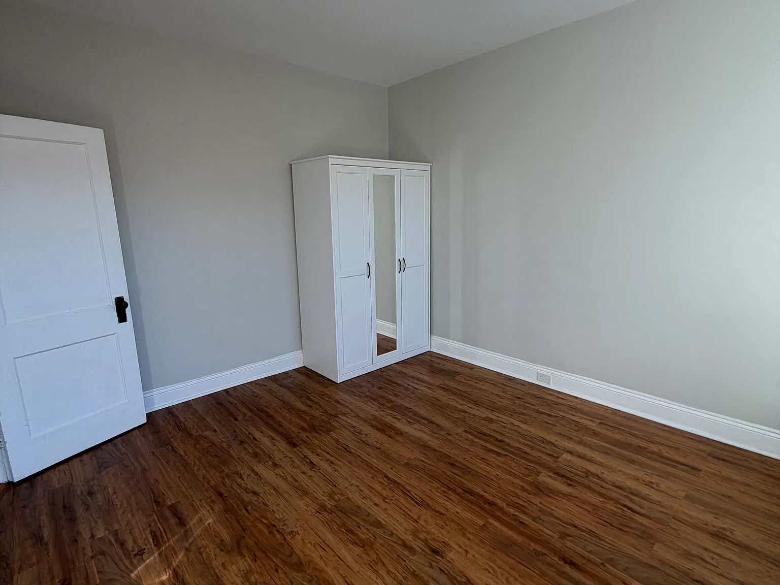 Studio, 1.0 bath, $2,200 — Photo 3