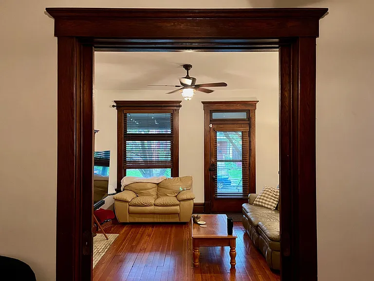 315 W Hubbard Ave — Photo 6