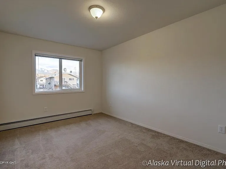 Upstairs Bedroom #2