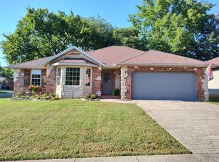 3431 W Sagamont St, Springfield, MO 65807