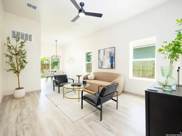 326 cactus, San Antonio, TX 78203