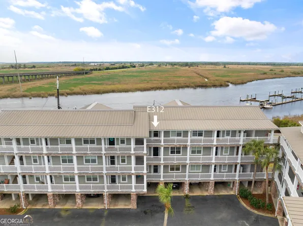 91 Screven St #312, Darien, GA 31305