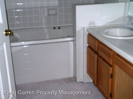 4th image of 2235 New Kent Ct