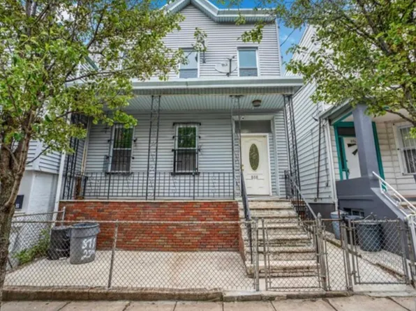 808 27th St, Union City, NJ 07087
