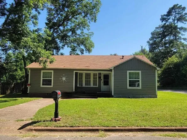 306 Madison St, Overton, TX 75684