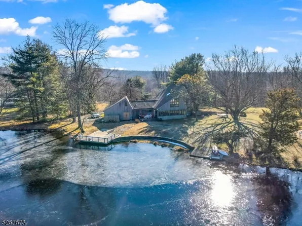 28 Mountain Rd, Hampton Twp., NJ 07860