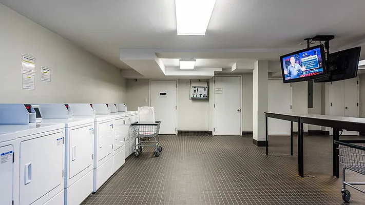 Rented by Nooklyn NYC LLC | media 8