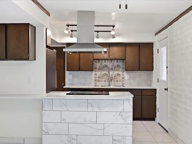 7530 E Stella Rd — Photo 12
