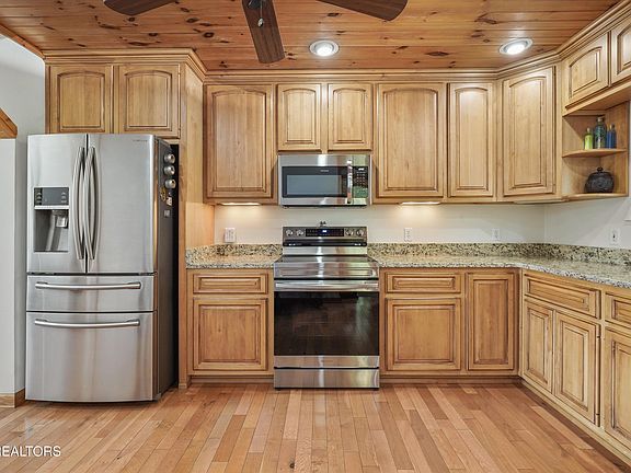 3rd image of 2529 McCloud Way