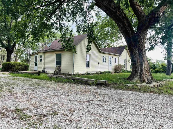 202 Central Ave, Harper, KS 67058