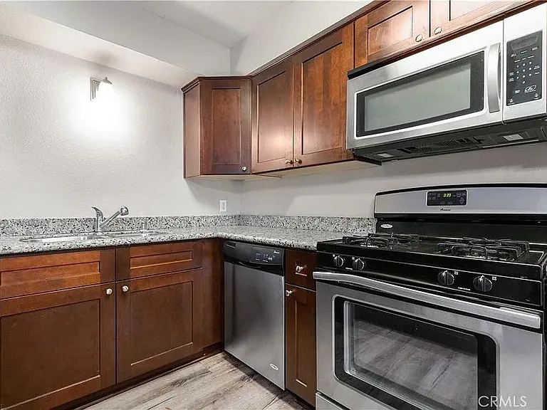 1622 Park St #C — Photo 9