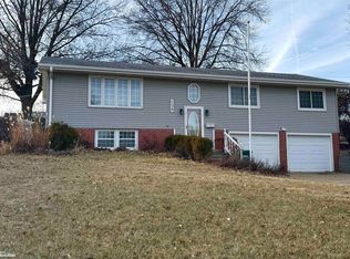 608 S Park St, Creston, IA 50801