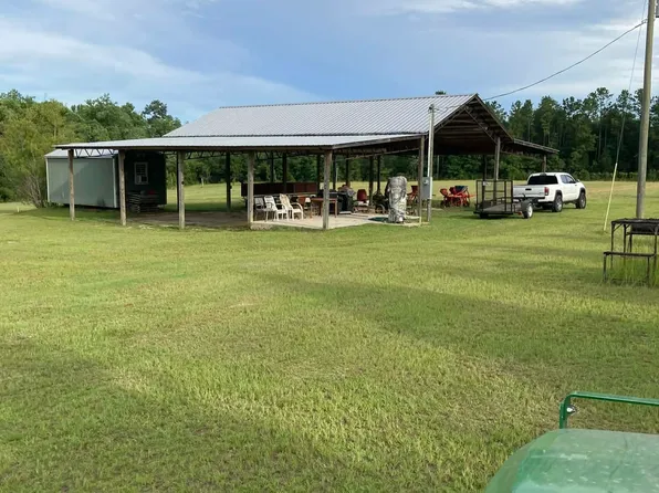 503 C M White Rd, Quincy, FL 32351