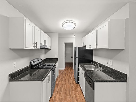5th image of 10408 SE 174th St #D105