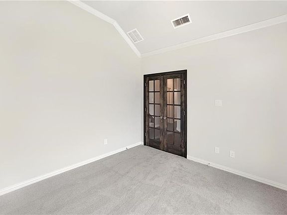 5th image of 1204 Nannyberry Dr