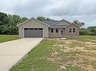 85 Talladega Dr, Adamsville, TN 38310