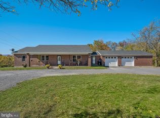 11898 Winchester Grade Rd, Berkeley Springs, WV 25411