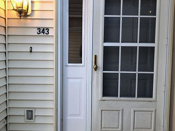 2nd image of 343 Elan Ct