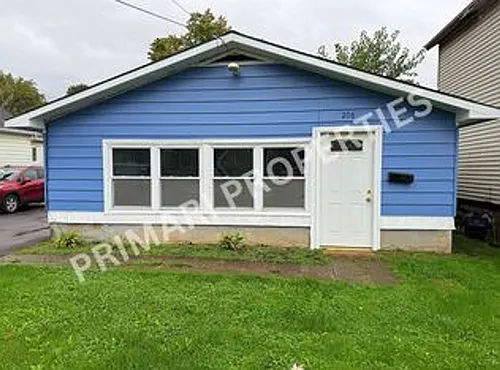 208-210 1/2 Hartwell Ave Photo 1 208-210 1/2 Hartwell Ave Photo 1
