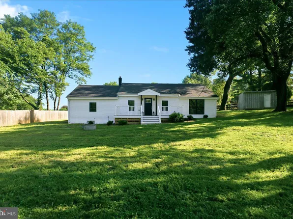 16920 Oliver St, Paeonian Springs, VA 20129