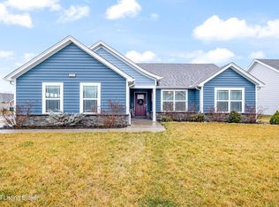 6201 Larkgrove Dr, Louisville, KY 40229